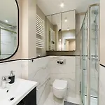 Appartement With Balcony And Views, Old Town, Metro *