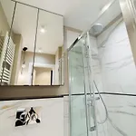 With Balcony And Views, Old Town, Metro Appartement Warschau