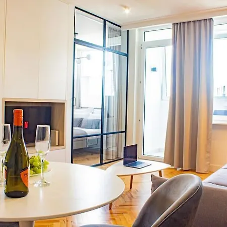 With Balcony And Views, Old Town, Metro Apartment Warsaw