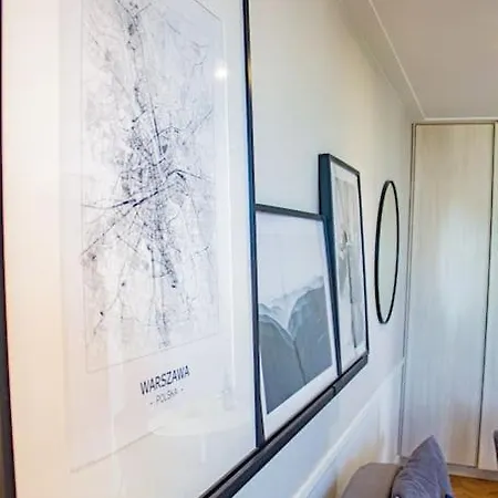 Apartament With Balcony And Views, Old Town, Metro